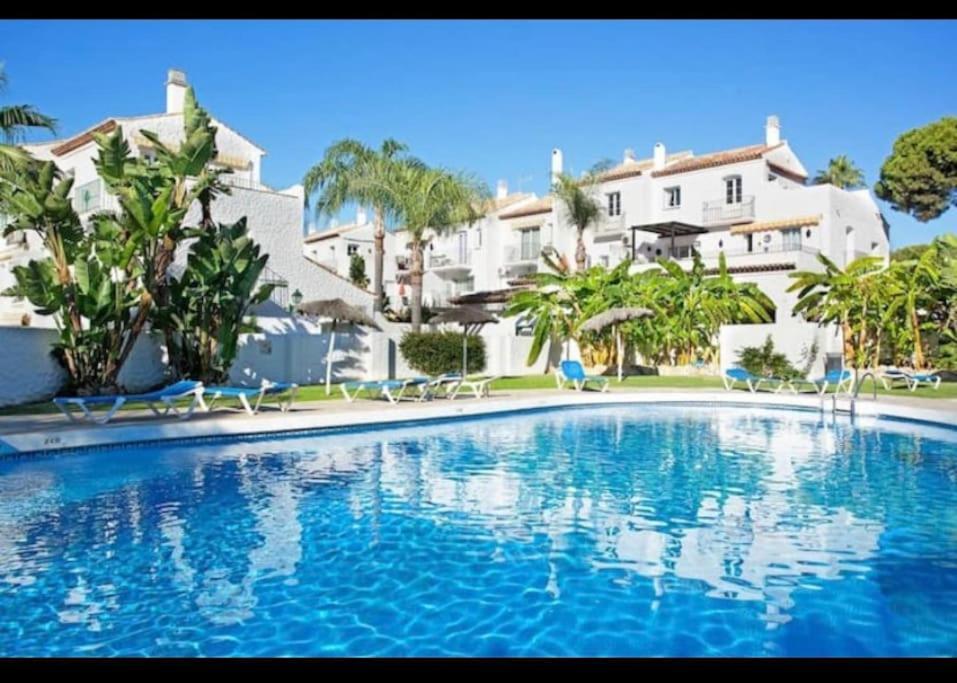 Paraiso Y Mar Lägenhet Estepona Exteriör bild